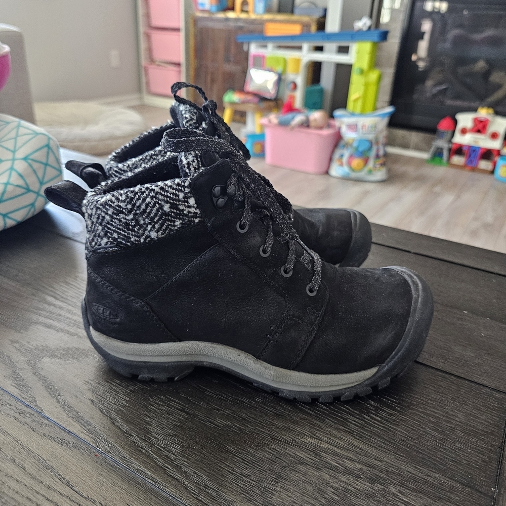 KEEN Kaci II Winter Insulated Waterproof Boots - Picture 4 of 8
